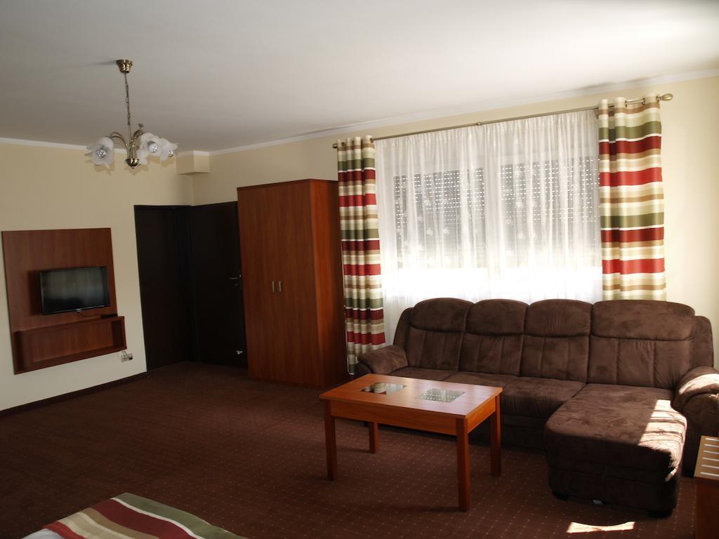 Apartamenty Ostrawa Zarzecze  Zimmer foto